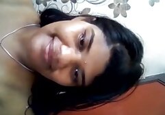 Jenaveve Jolie sexo casero de bolivianas extiende las piernas y se la follan